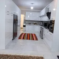فروش آپارتمان ۱۴۰ متری ۳ خوابه در صدرا فاز ۱