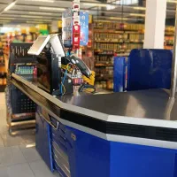 صندوقدار و فروشنده