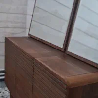 آیینه و میز کنسول