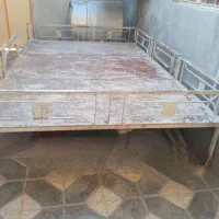 ۳ عددتخت آهنی