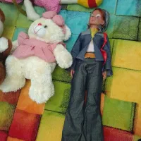 4 تا عروسک بزرگ درحدنو سالم تمیز