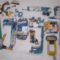 مقداری مدار گوشی خراب