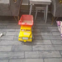 ماشین کامیون بزرگ|اسباب‌بازی بچه|قم, نخودی|دیوار