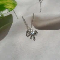 گردنبند پاپیونی