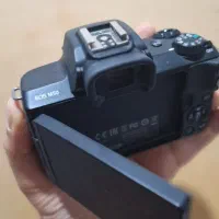 دوربین بدون آینه canon m50