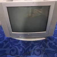 دو عدد تلویزیون