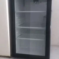 ۲عددیخچال۵فوت ویترینی وساده سفیدایستوکل
