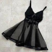 لباس خواب|لباس|دورود, |دیوار