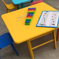 میز و صندلی کودک