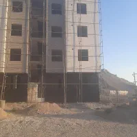 بنا و کارگر دائمی