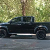خودرو شاسی بلند تی ۸ با راننده اماده همکاری