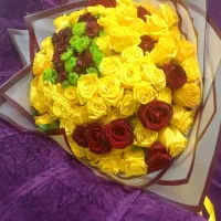 گل رز 100 شاخه 5 تومان