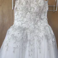 لباس عروس|لباس|یزد, |دیوار