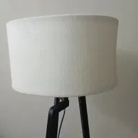 آباژور سفید پایه مشکی بدون استفاده