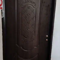 درب چوبی با چهارچوب