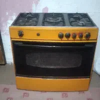 اجاق گاز ۵ شعله تمیزو سالم