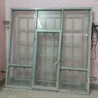 پنجره آهنی