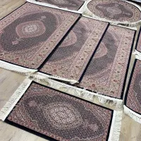 فرش ماشینی ذرع و نیم مدل‌ ماهی (سرای فرش هنرمند)|فرش|تبریز, |دیوار
