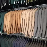 فروشندگی کت و شلوار