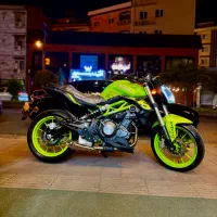 بنلی ۳۰۰ جفت سیلندر