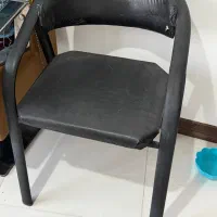 صندلی ساده مشکی