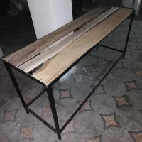 میز آهنی