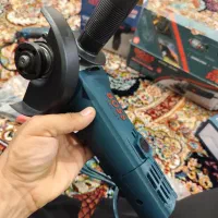 تعدادی ابزار همه نو استفاده نشده