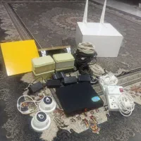 دوربین به همراه متعلقات