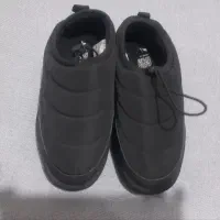 کفش و دمپایی