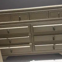 میزتوالت و پاتختی