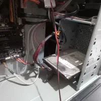 یک عدد PC سالم|رایانه رومیزی|تهران, خاک سفید|دیوار