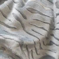 پارچه مخمل برجسته مناسب رو مبلی و پرده