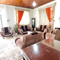 فروش فوری مبل جلو مبلی میز نهارخوری ۴نفره ۲عدد فرش|میز و صندلی غذاخوری|بندر انزلی, معلم|دیوار