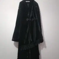 مانتو‌مخمل|لباس|اهر, |دیوار