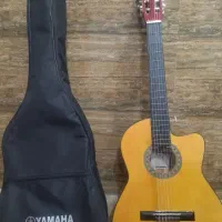 گیتار یاماها ۴تومن