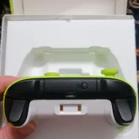 دسته ایکس باکس xbox Series X S و شارژر|کنسول، بازی ویدئویی و آنلاین|اسلام‌شهر, شهرک توحید|دیوار