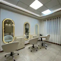 اجاره صندلی در میحطی ارام و شیک در بهترین لوکیشن