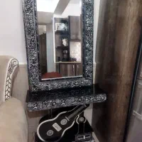 آینه و میزفلش خور