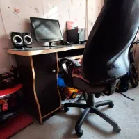 میز و صندلی کامپیوتر