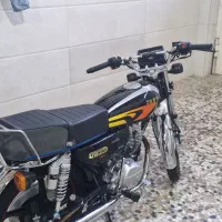 موتور سیکلت ۲۰۰ پرواز