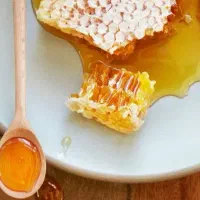 عسل طبیعی  یک‌ کیلویی