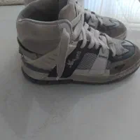 کتونی خیلی کم پوشیده شده سایز40|کیف، کفش، کمربند|اندیشه, شهرک صدف|دیوار