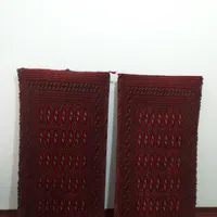 پشتی قرمز