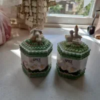 ظرف دکوری گل برجسته  و قوری بلند