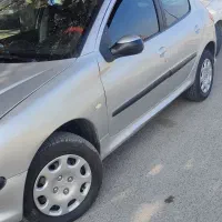 فروش یک دستگاه خودرو ی۲۰۶مدل۸۲