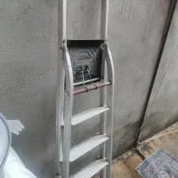 نردبان آلومینیومی در حد نو