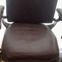 دوعددصندلی آریشگری بفروش میرسد|آرایشگاه و سالنهای زیبایی|رشت, تازه آباد|دیوار