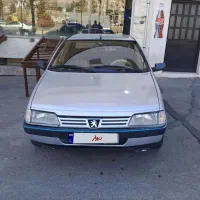 خودرو سواری ۴۰۵ نقره ای