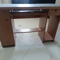 میز کامپیوتر و کار