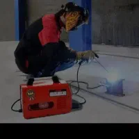 جوشکاری خورده کاری لوله کشی گاز انجام میشود